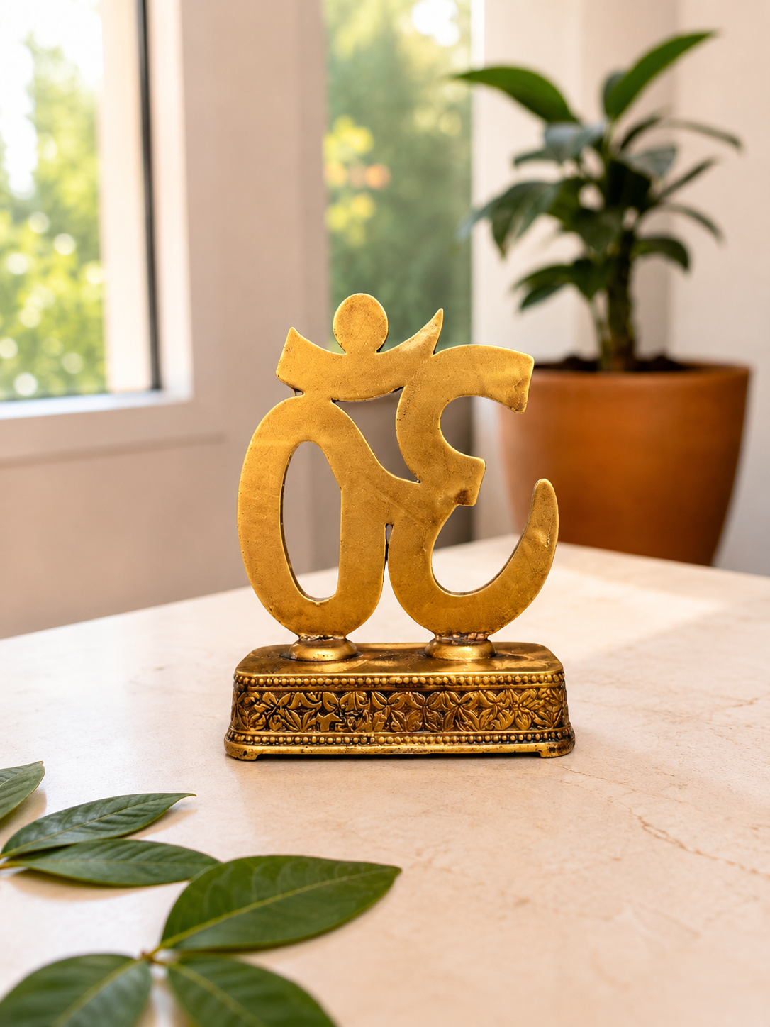 Om idol-vedantra